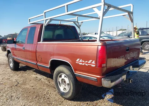 1998 Chevrolet K1500 Fleetside z USA, uszkodzony, nr VIN 1GCEK19M2WE205293